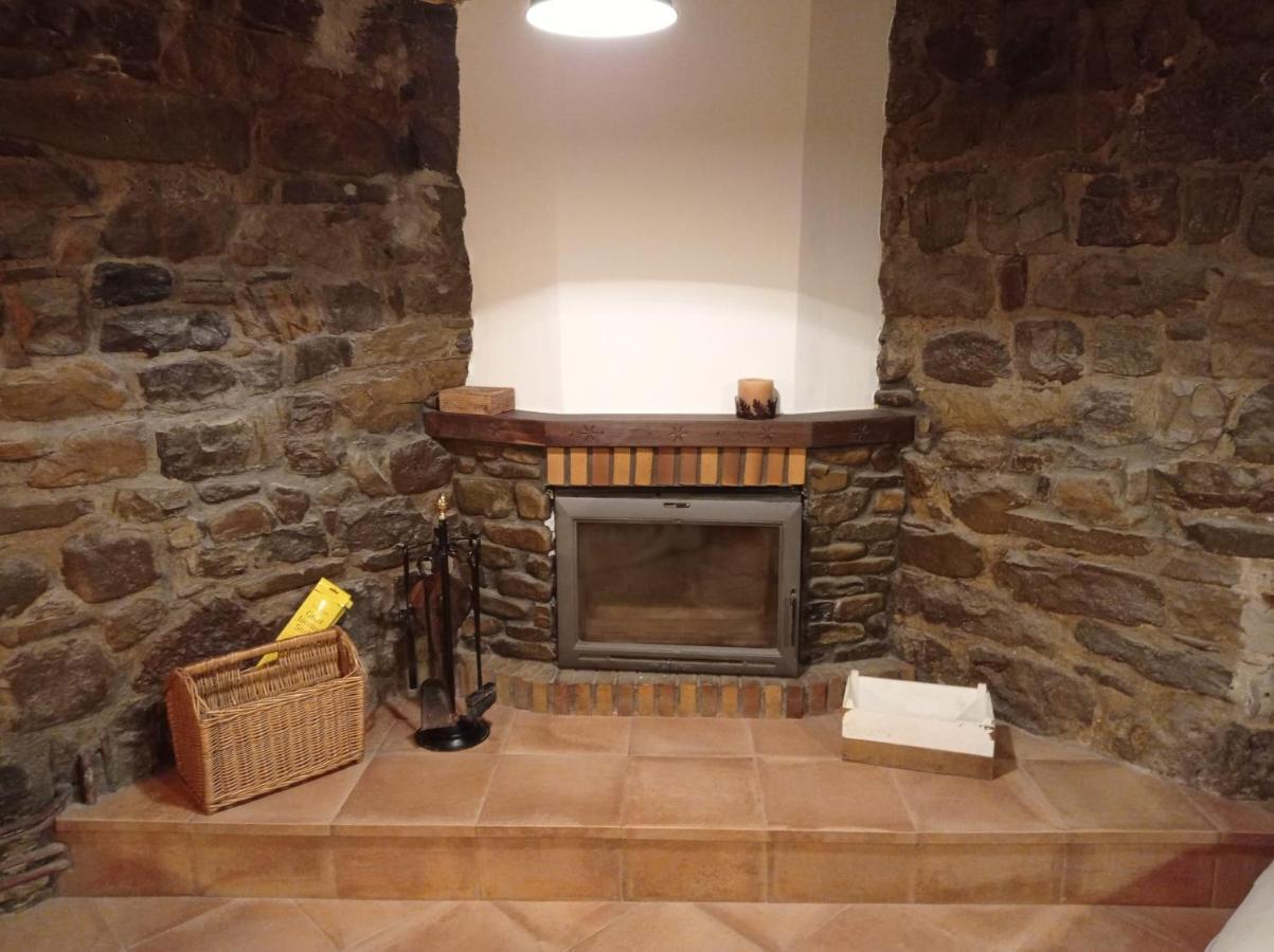Holiday home Amplia Y Comoda Casa De Piedra Con Porche Y Jardin