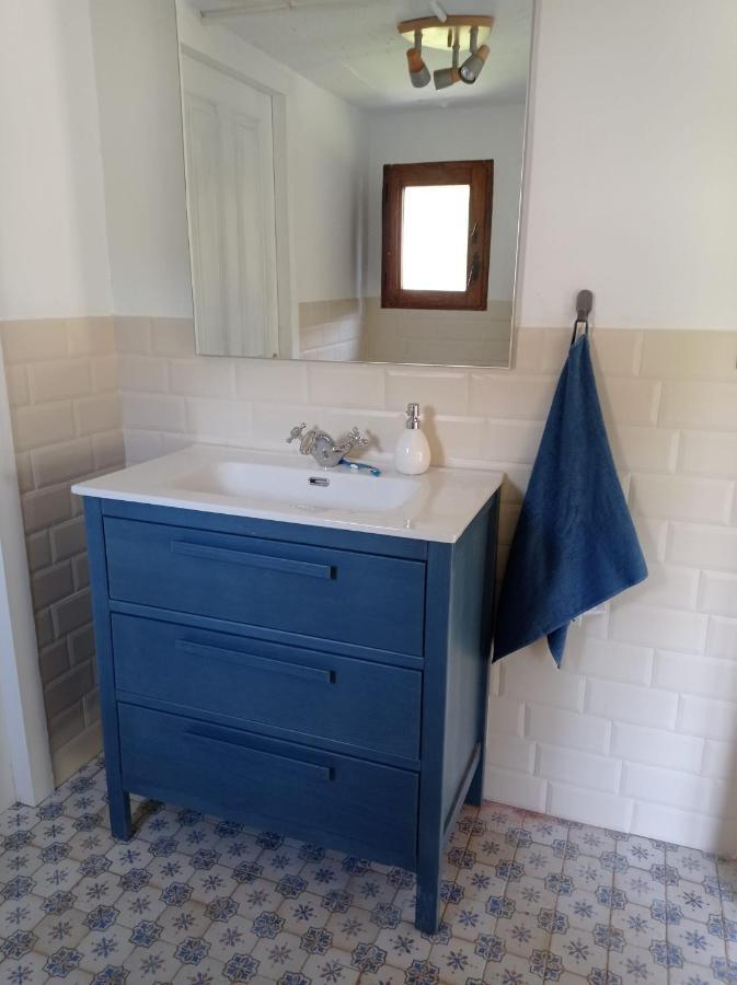 Amplia Y Comoda Casa De Piedra Con Porche Y Jardin Holiday home